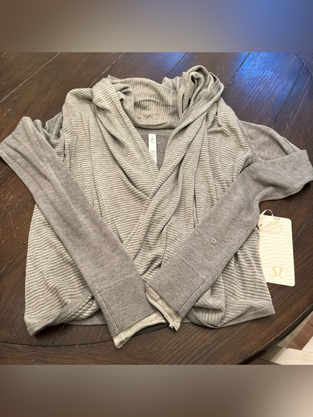 Lululemon Iconic Wrap Sweater Womens 6 Heathered Medium & Light Gray W3K05S NWT